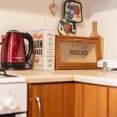 Anna's Hideaway Apartamento *